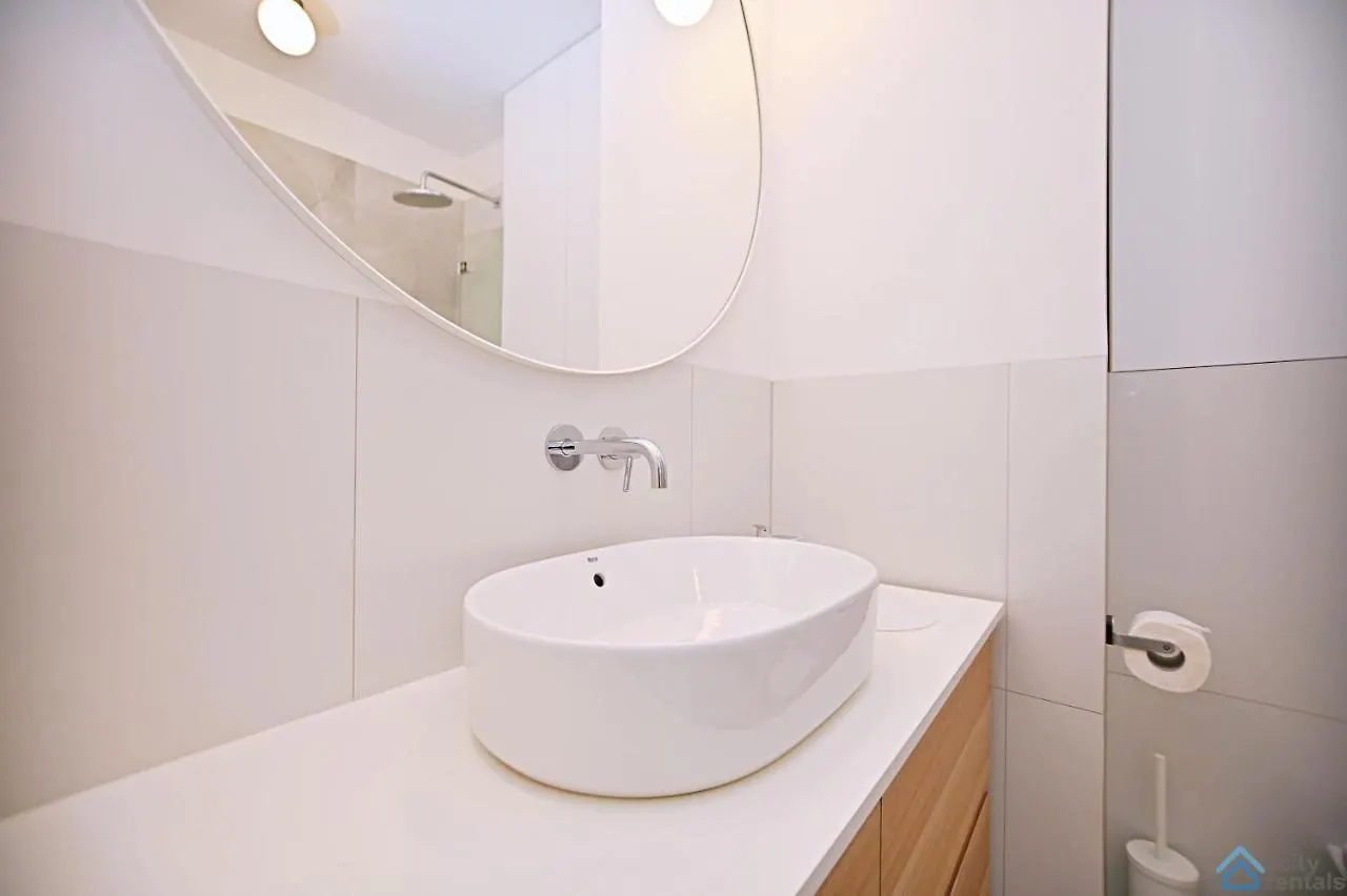 Beige 3City Apartment With Parking In Gdansk By Noclegi Renters