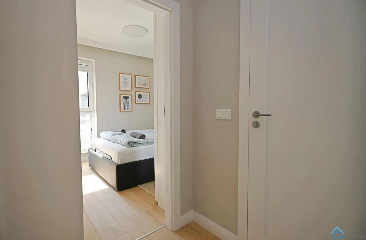 Beige 3City Apartment With Parking In Gdansk By Noclegi Renters