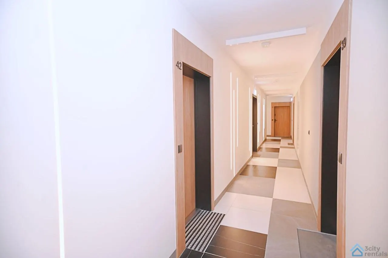 Beige 3City Apartment With Parking In Gdansk By Noclegi Renters