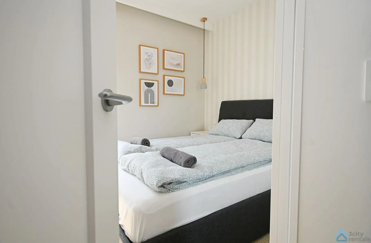 Beige 3City Apartment With Parking In Gdansk By Noclegi Renters 0*,
