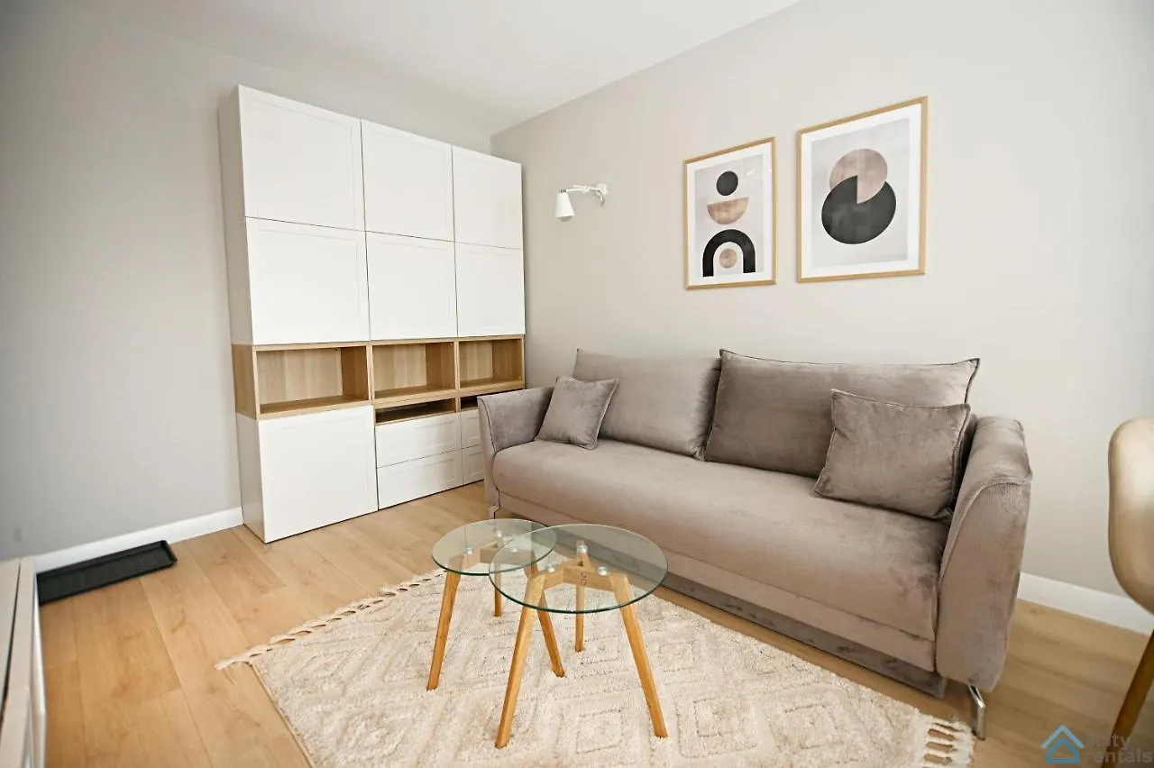 Beige 3City Apartment With Parking In Gdansk By Noclegi Renters